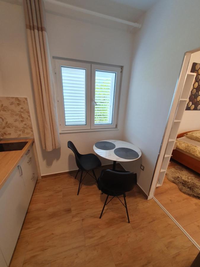 Zita - Heart Of Rovinj, Apartment For 2, Free Parking, 2Min Center, 5Min Beach Walk Eksteriør billede