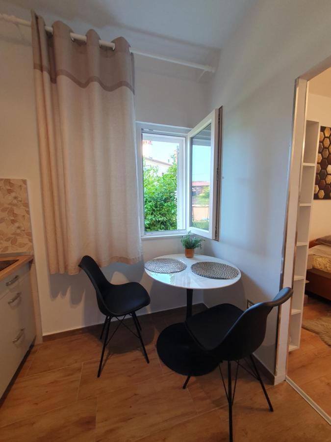 Zita - Heart Of Rovinj, Apartment For 2, Free Parking, 2Min Center, 5Min Beach Walk Eksteriør billede